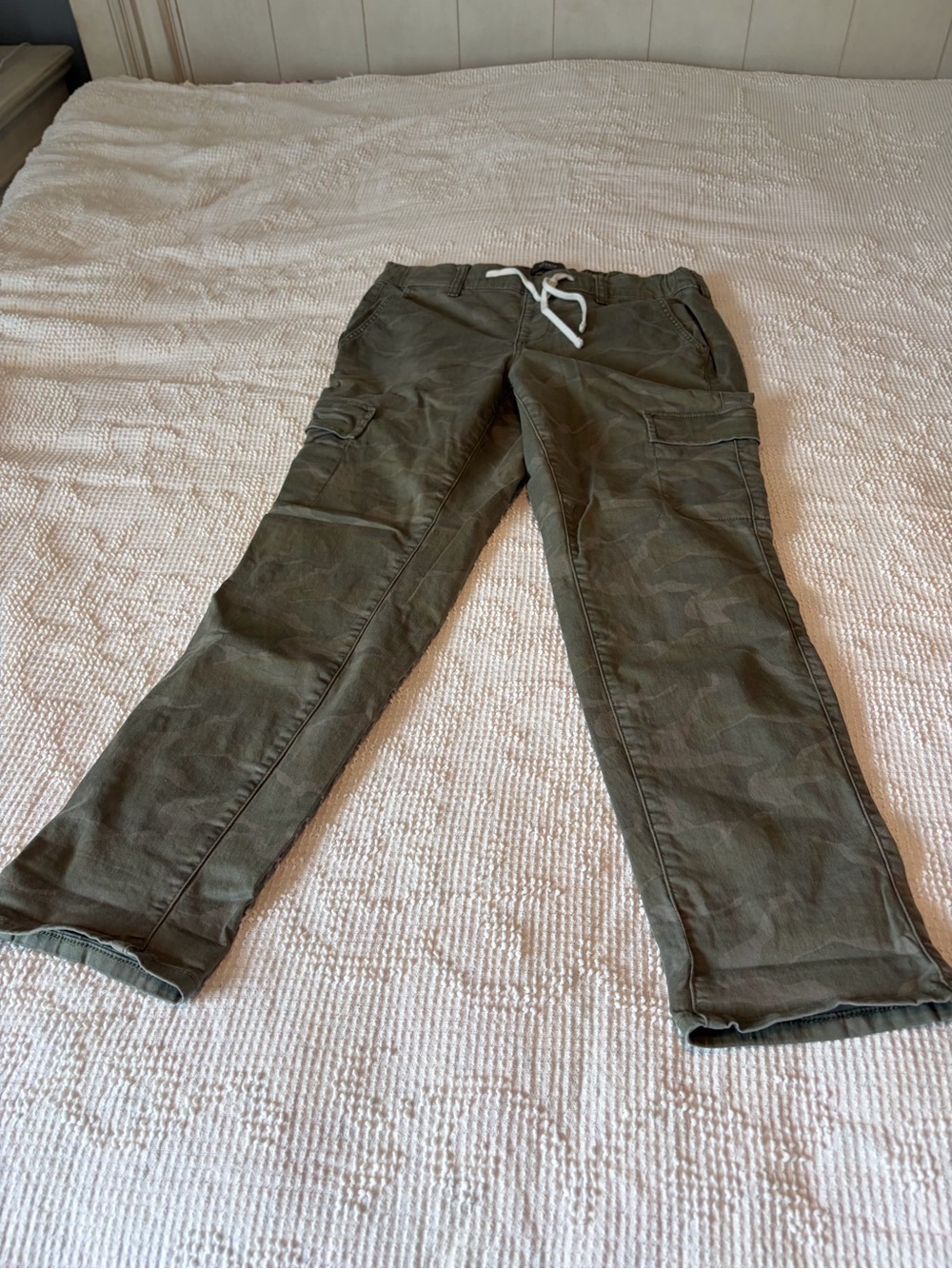 torrid Olive Green Camo Cargo Pants with Drawstring Size 0XR